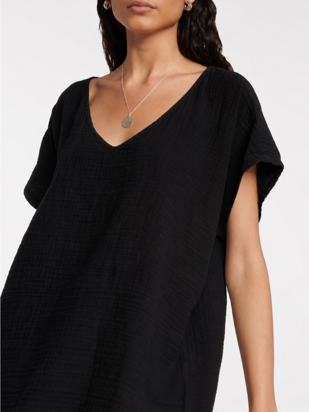 $148 Velvet by Graham & Spencer "Elsa"
Cotton Gauze Top size Medium